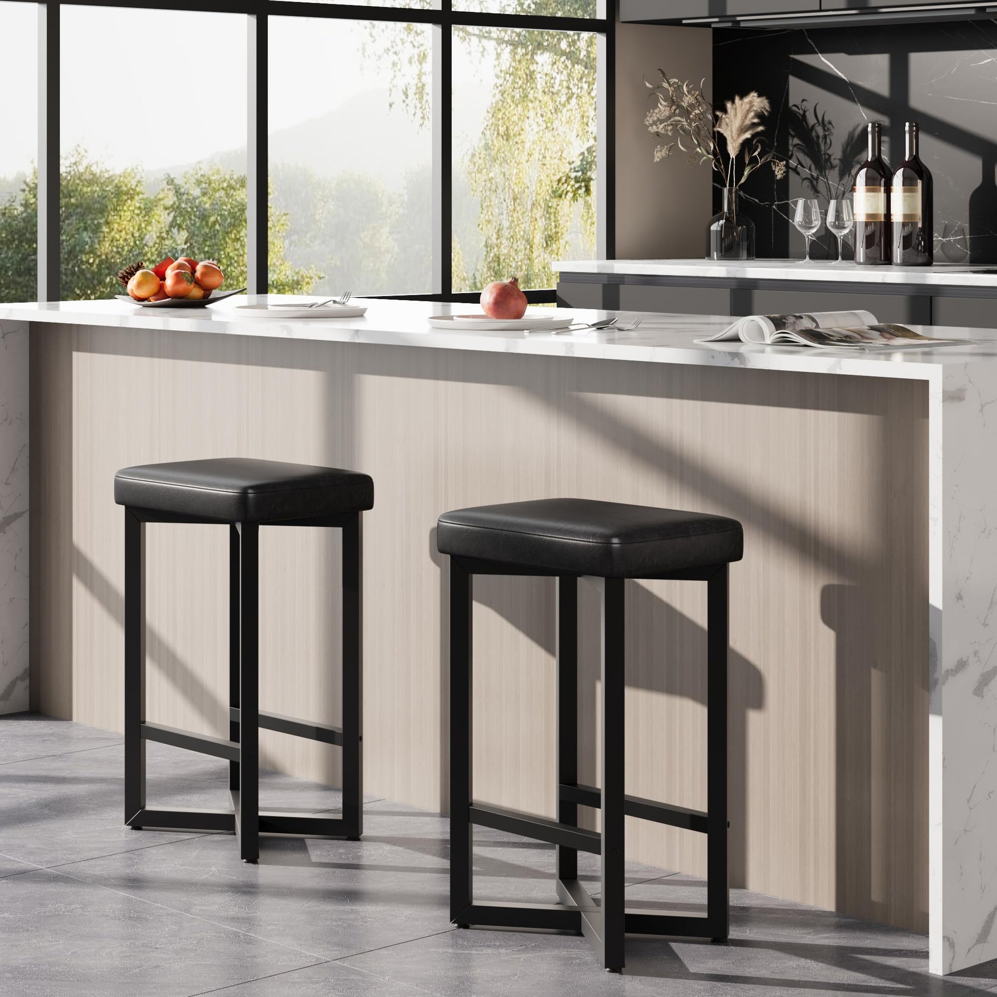 Set de 2 taburetes de bar Garvee 63 cm asiento acolchado PU estructura metálica negra con reposapiés